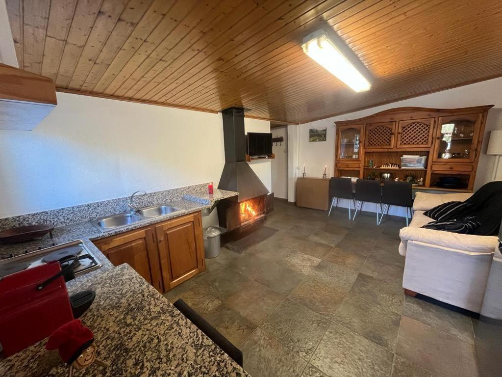 Вилла Casa Rustica Олот Экстерьер фото